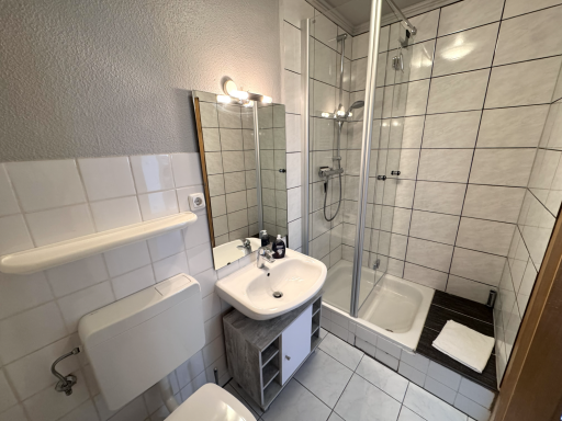 Badezimmer 2