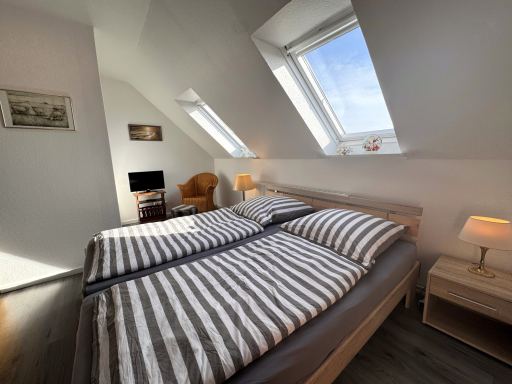 Schlafzimmer 2
